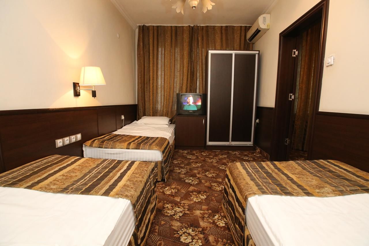 Отель Отель& Ресторан Дом София